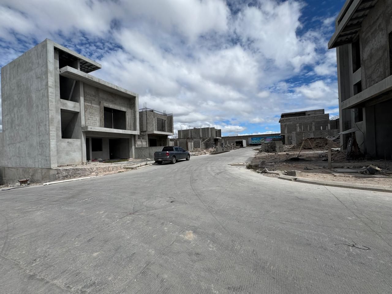 Casa Modelo B en Residencial Los Cerezos, Tegucigalpa