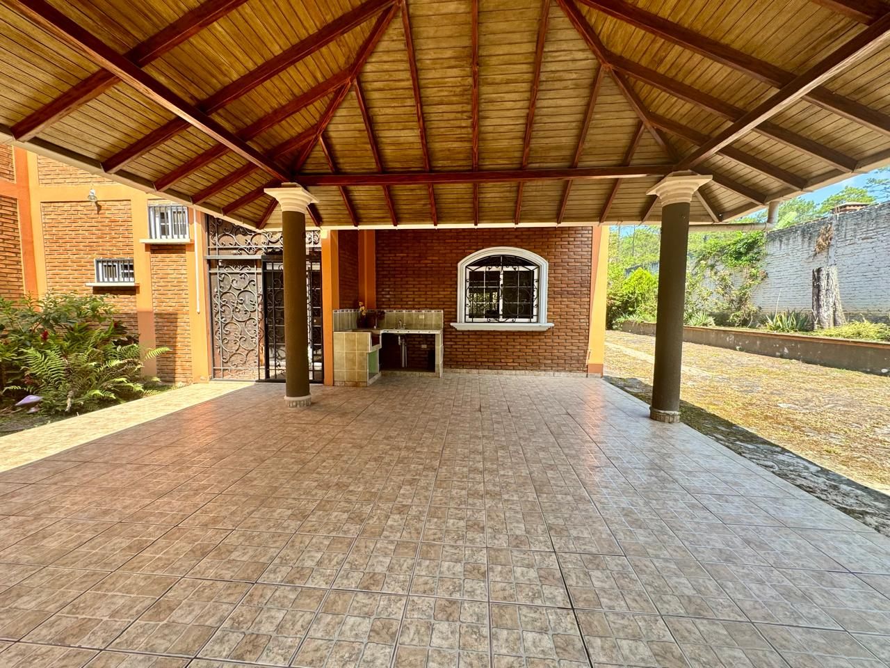 Residencia en Pinares del Valle, Valle de Ángeles