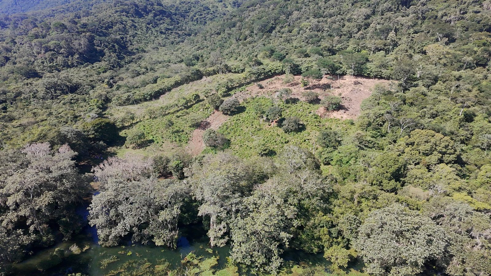 Pozo Azul: lotes frente al Lago de Yojoa
